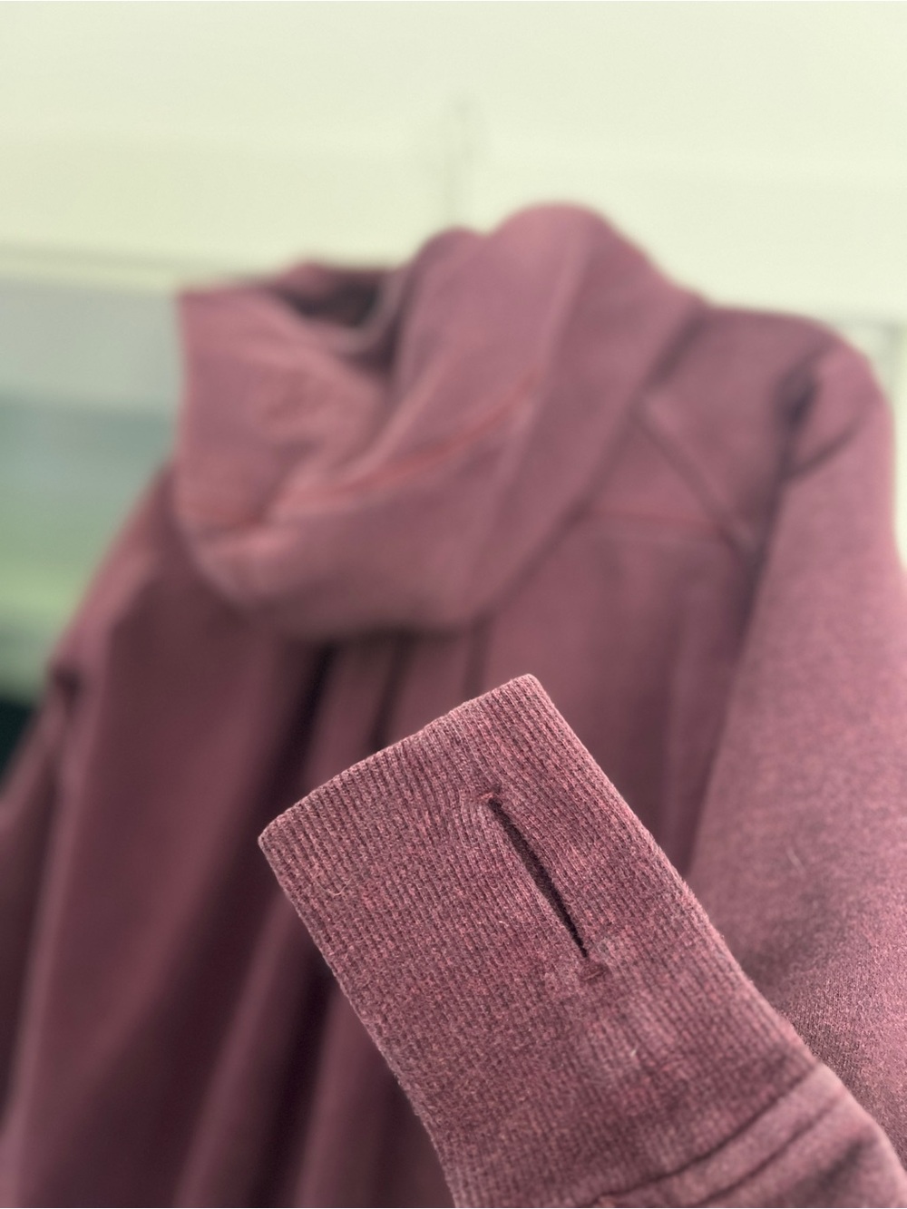 Lululemon Pleat to Street Hoodie size 4 Bordeaux - Picture 9 of 12